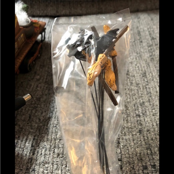 Dept 56 Halloween Haunted Rails Witch Hollow Supply Car - Picture 7 of 7